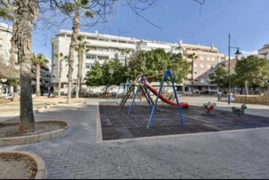 Apartamento Lola Torrevieja Luaran gambar